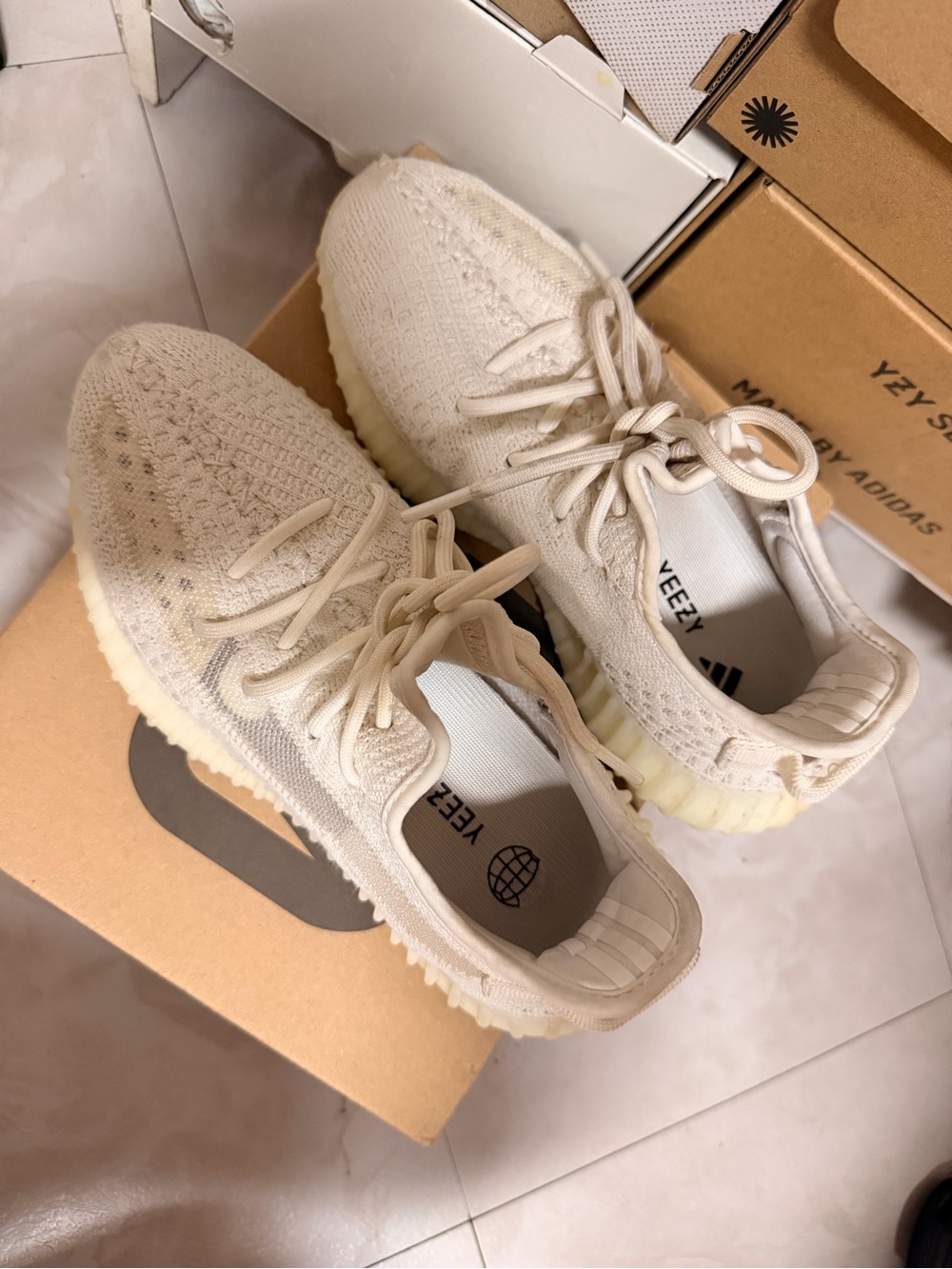 Yeezy Boost 350 V2 Size 6 Bone